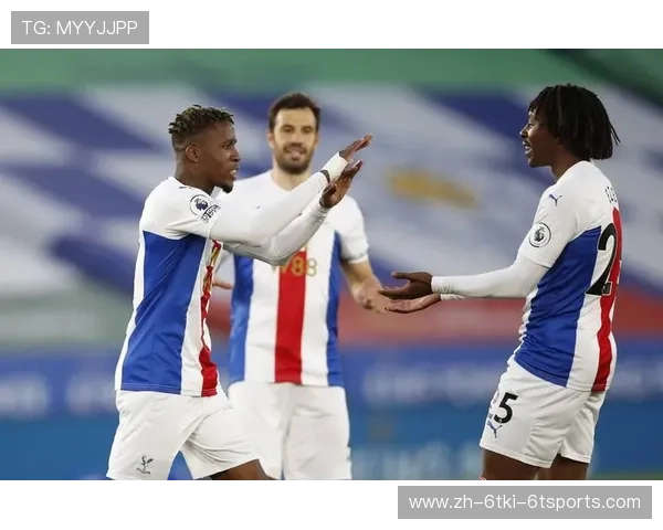 英超球员队内搞笑互动：扣队友屁股趣闻盘点